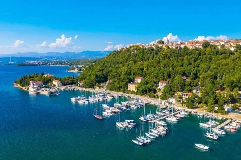 Apartmani Омишаль Екстер'єр фото
